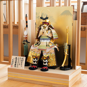 鎧飾りの五月人形